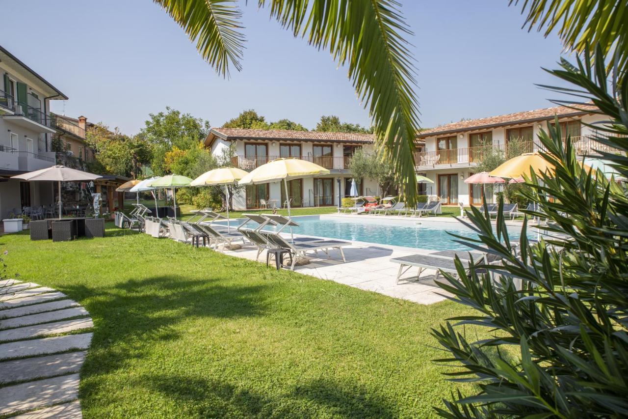 Residence Molino - Holiday Apartments Manerba del Garda Eksteriør billede