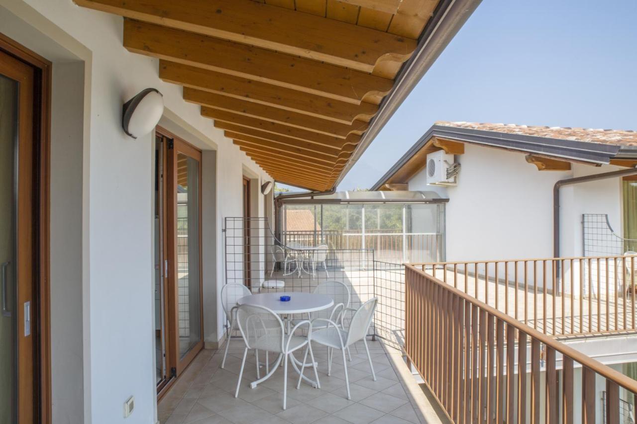 Residence Molino - Holiday Apartments Manerba del Garda Eksteriør billede