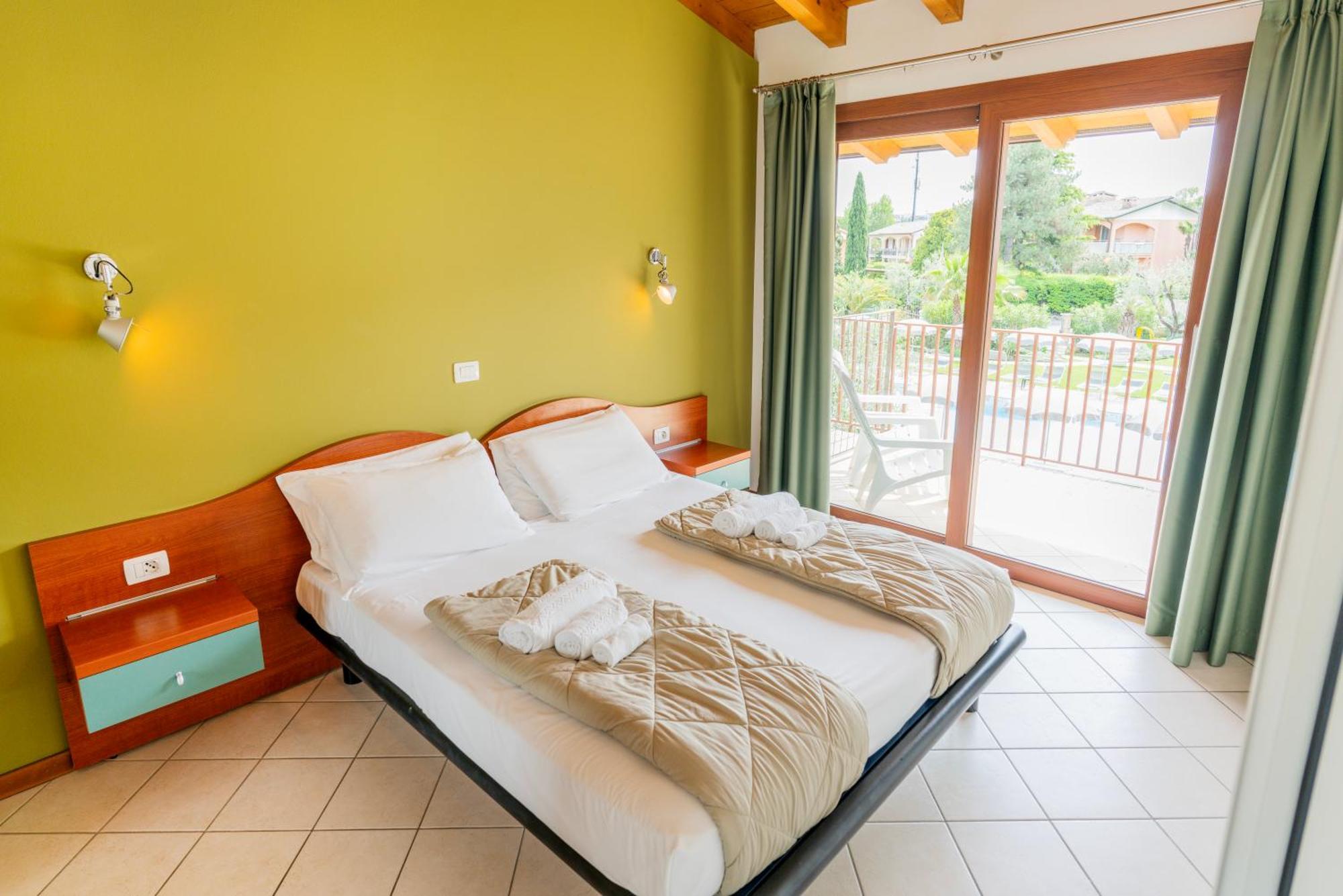 Residence Molino - Holiday Apartments Manerba del Garda Eksteriør billede