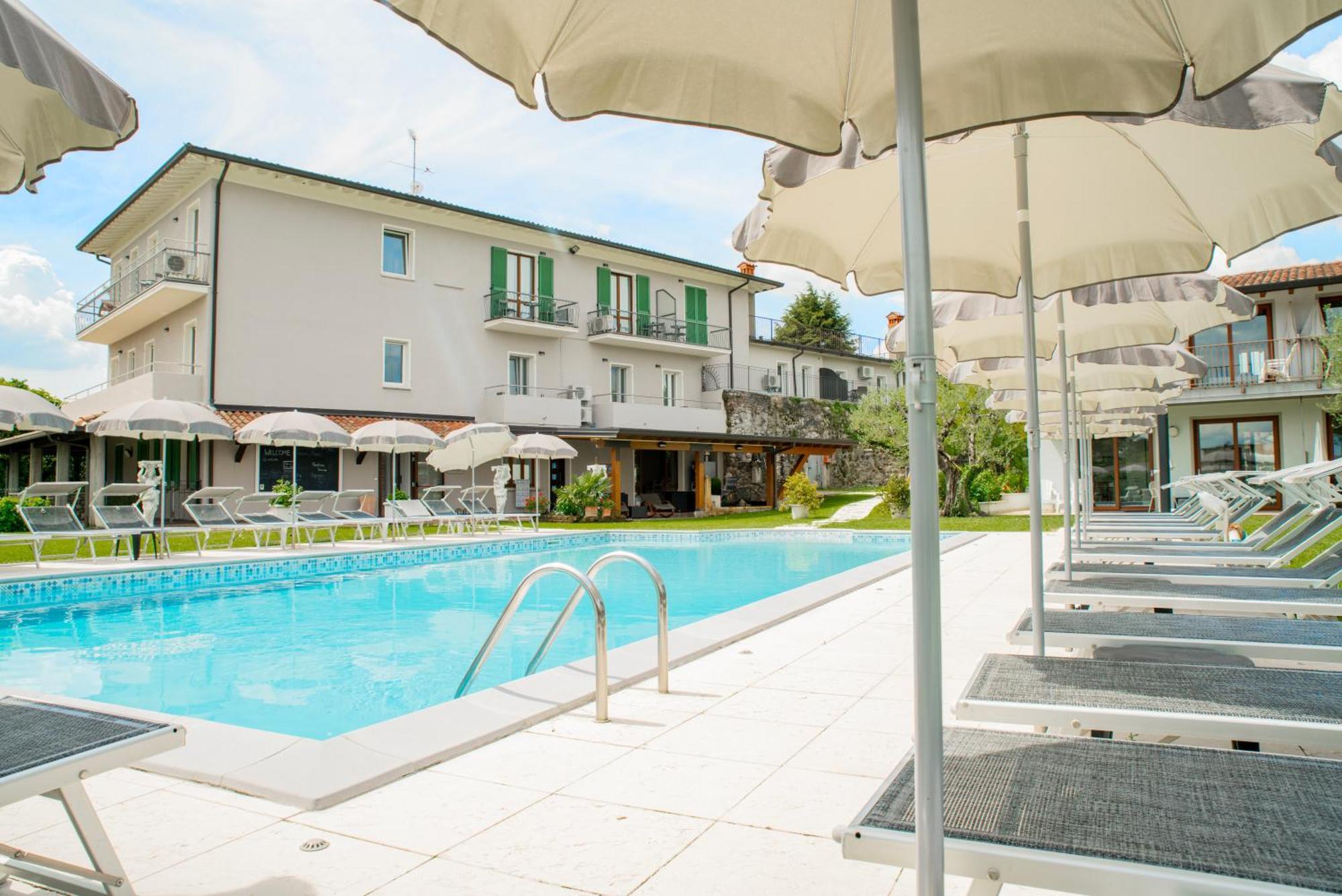 Residence Molino - Holiday Apartments Manerba del Garda Eksteriør billede